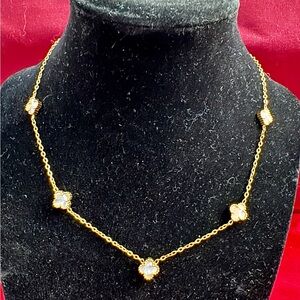 Dainty 18k plated necklace with five white clover stones! Gold-tone. Classic.